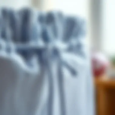 Illustration of a stylish drawstring closure on a laundry bag